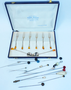 Lot 195 - Group lot inc Boxed Italian 800 silver Pickle fork set & spoons -