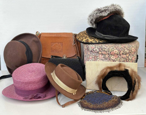 Lot 36 - Grp - hat box, felt, straw hats, beaded bag af, leather, grosgrain bags Lot 36 - Grp - hat box, felt, straw hats, beaded bag af, leather, grosgrain bags
