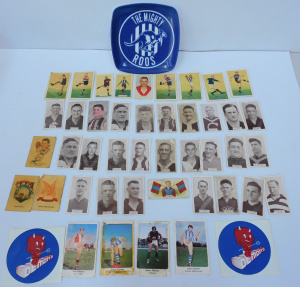 Lot 42 - Small group lot - Vintage VFL Footy items - Old Cigarette Cards, Melami