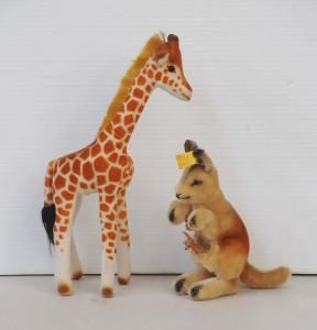 Lot 146 - 2 x Vintage German Steiff soft toys inc Kangaroo with Joey 17cm - Nick