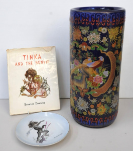 Lot 151 - Oriental Style Ceramic Umbrella Stand w Decorations of Birds, Brownie