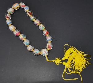 Lot 190 - Set vintage style Reverse Hand painted Chinese Glass Prayer beads - d Lot 190 - Set vintage style Reverse Hand painted Chinese Glass Prayer beads - d