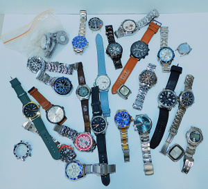 Lot 28 - Large group lot of gents watches and parts inc Mambo, Lucid, Fossil, JA Lot 28 - Large group lot of gents watches and parts inc Mambo, Lucid, Fossil, JA