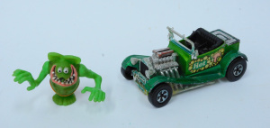 Lot 127 - Rat Fink by Ed Roth Rubber Toy c1990 and Matchbox Speed Kings Hot Rod Lot 127 - Rat Fink by Ed Roth Rubber Toy c1990 and Matchbox Speed Kings Hot Rod