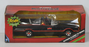 Lot 128 - Boxed Mattel DC Comics Multiverse Batman Classic TV Series Batmobile i Lot 128 - Boxed Mattel DC Comics Multiverse Batman Classic TV Series Batmobile i