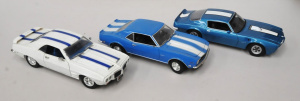 Lot 131 - 3 x 118 Die-Cast Model American Muscle Cars inc Welly 1968 Chevy Camar