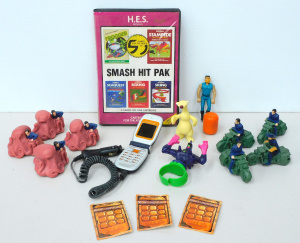 Lot 157 - Group lot vintage Toys & Games inc Atari 2600 Smash Hit Pack 5 Gam