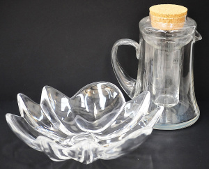 Lot 206 - 2 x pieces Modernist Glass - Large signed Orrefors Star shaped Bowl + Lot 206 - 2 x pieces Modernist Glass - Large signed Orrefors Star shaped Bowl +