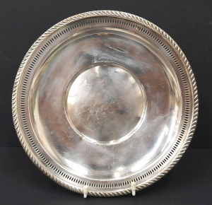 Lot 222 - Sterling Silver round tray with pierced border - stamped 925 approx TW Lot 222 - Sterling Silver round tray with pierced border - stamped 925 approx TW