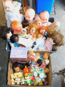 2 x Boxes Vintage Dolls & Toys inc Miniature strawberry shortcake, Dolls, -