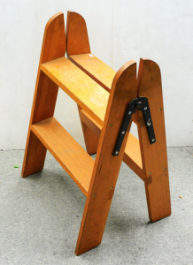 Mid-century light stained oak library step ladder 69cm H (closed)