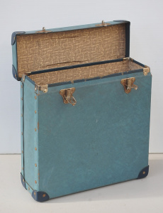 Lot 157 - Vintage Fibreboard Vinyl LP record carry case