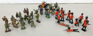Lot 170 - Group lot of die-cast figures inc cowboys, soldiers, guardsmen, Robin