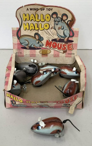 Lot 173 - Point of Sale box and 8 examples of Hallo Hallo wind up pressed tin to