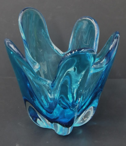 Lot 221 - Mid Century Japanese Blue Iwatsu Hineri Handkerchief Art glass vase 16