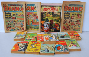 Lot 55 - Group of vintage kids publications inc Walt Disney's Snow White (pub Co