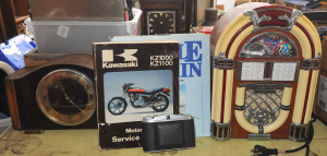 Lot 59 - Group lot inc Art Deco oak and walnut mantle clock, Agfa Isolette II ca