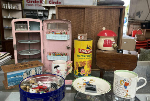 Lot 97 - Grp - pink tin toy fridge, toy wardrobe, grp Barbie access, novelty mon
