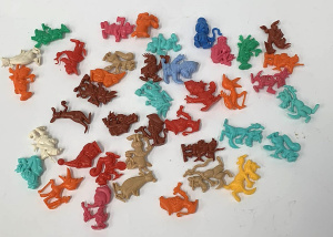 Lot 184 - Large group of vintage Society Zoo cereal toys - some af