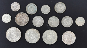 Lot 198 - Group of Australian high silver content coins inc 3 x round 50c, 2 x F
