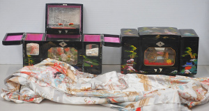 Lot 210 - 3 Pces Vintage Japanese items inc 2 x Black Lacquer Musical Jewellery