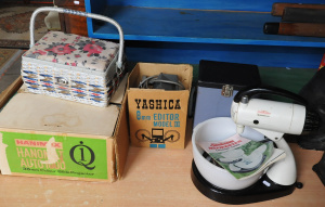 Lot 34 - Mixed Lot incl Sunbeam Mixmaster w Original Bowl & Cooking Guide, 2