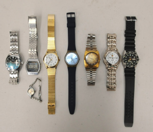 Lot 54 - Group lot of men's and ladies' watches inc TAG Heuer style, Tissot, Pul