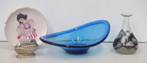 Lot 158 - Mix lot inc Brownie Downing wall plate, Ronson EPNS Table lighter, blu