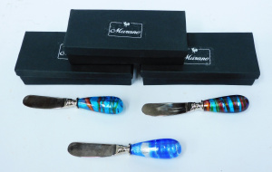 Lot 36 - 3 x Boxed Murano glass cheese knives - Glass Handles with chrome finial