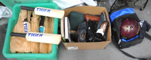 Lot 71 - Large lot of gents' items in 2 boxes inc large quantity of miniature cr