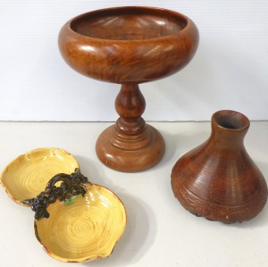 Lot 192 - 3 x pieces - Beryl Armstrong Australian Pottery twin serving dish w Gu