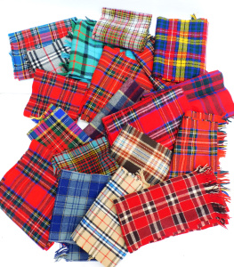 Lot 29 - Group lot vintage Tartan scarves - Mostly Woollen inc Sammy - England,