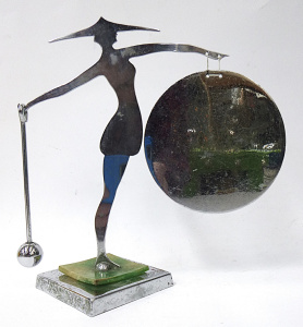 Lot 247 - Vintage Art Deco chrome Plated Gong - Stylised Silhouette of an Orient
