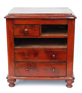 Lot 1 - Vintage mahogany and ceder apprentice chest of drawers - missing 2 drawe