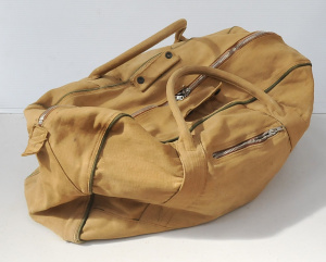 Lot 150 - Vintage WW2 USA Military Canvas Duffle Bag - No Markings Sighted