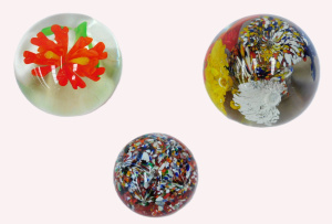 Lot 198 - 3 x Vintage Art Glass Paperweights with Suspended Floral Decoration -