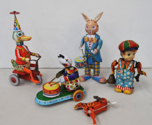 5 x Vintage Wind up Tin Toys inc French Joustra Circus boy, Schylling Duck on Tr