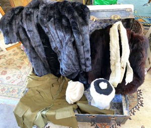 Lot 60 - Vintage Trunk Ladies & Mens clothing & Accessories inc Fox Fur