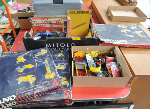 Lot 68 - Large Lot of Assorted Vintage MECCANO Construction Pieces, Instruction