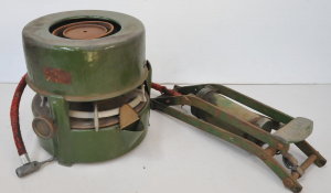 Lot 93 - Vintage green enamelled Verblifa camp stove (21cm H), and vintage Aerit