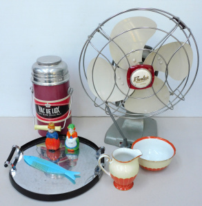 Lot 118 - Mixed lot of vintage items inc Revelair Elco Art Deco desk fan (46cm H