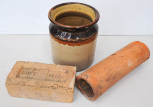 Lot 146 - 3 x Vintage Items inc H A Cawkwell Pipeworks (1860-1920) Malvern Terra
