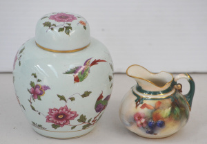 Lot 190 - 2 pces Vintage ceramics inc Worcester Hadley small Jug HPainted berrie