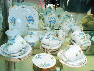 Lot 199 - Vintage English Tuscan Tea & Coffee Set for 6 plus extras - Blue I