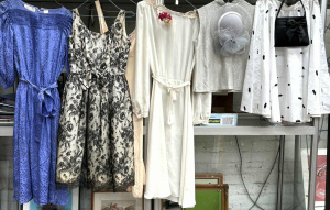 Lot 14 - Group lot ladies vintage clothing inc 1950-60s Cocktail dress Cream sat