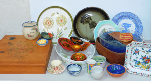 Lot 57 - 2 boxes lot of mixed inc Spode Blue & White Cabinet plate, Retro Cr