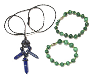 Lot 174 - Jewellery - 2 x knotted Malachite bracelets & Lapis Lazuli necklac