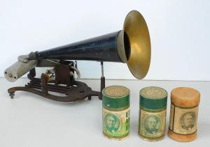 Lot 87 - Vintage Edison style European made portable cylinder playing gramophone