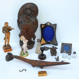 Lot 105 - Mixed lot inc carved ebony inc Balinese woman's head (33cm H) and owl,