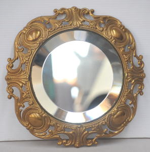 Lot 193 - Decorative Circular Wall Mirror - bevelled mirror with heavy gilded me